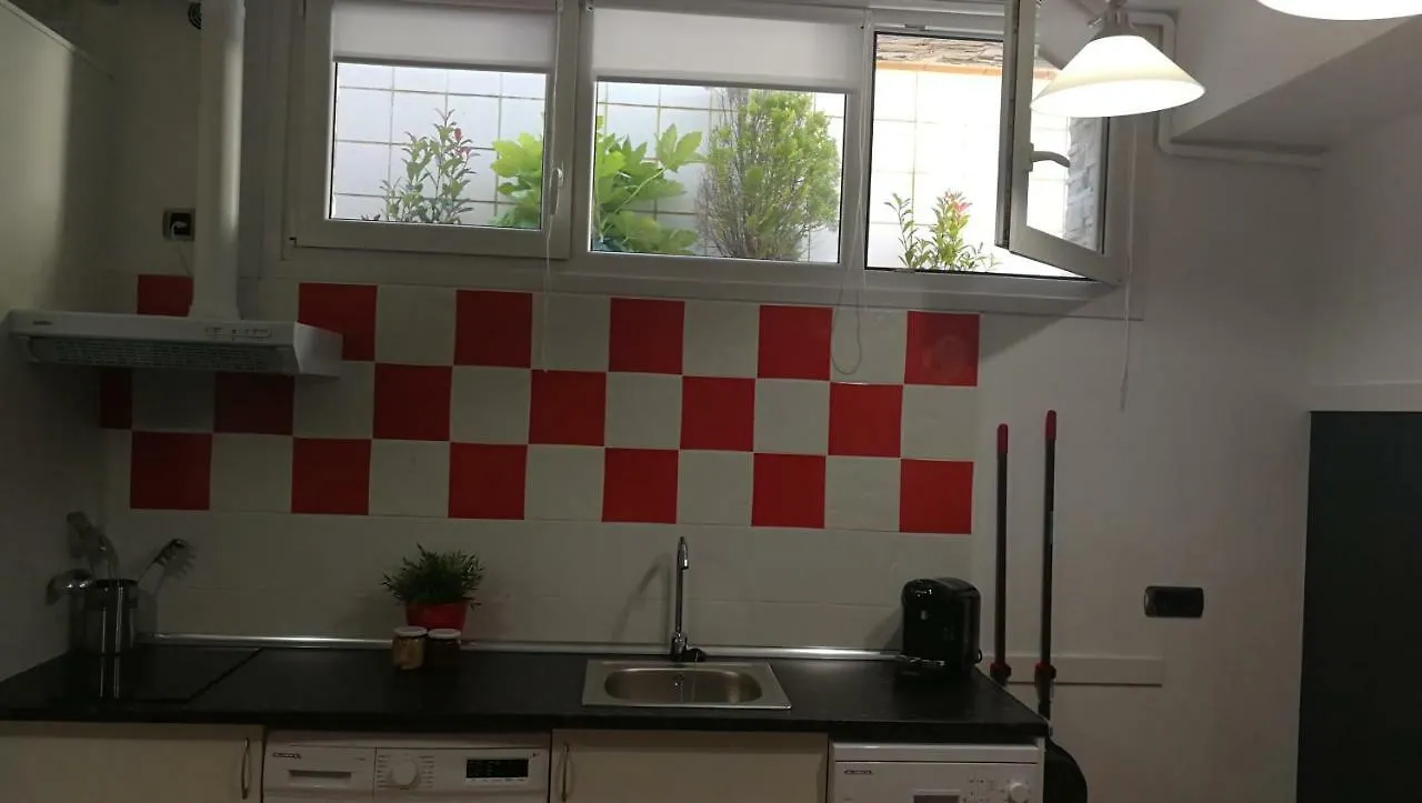 Apto. Mundaka En Vivienda- 1 Linea De Costa- Parking-Wifi.