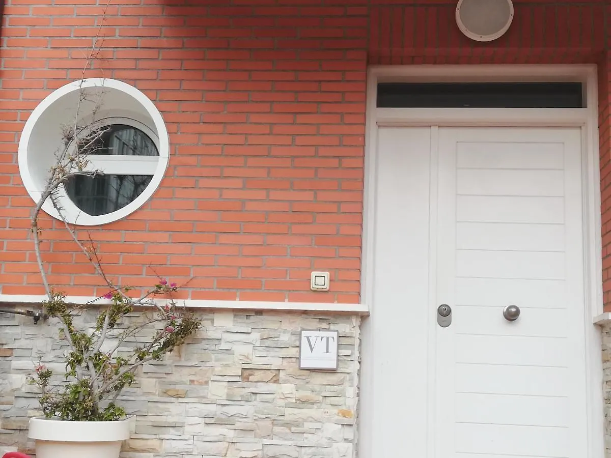 Apartamento Apto. Mundaka en vivienda- 1 linea de costa- Parking-Wifi.