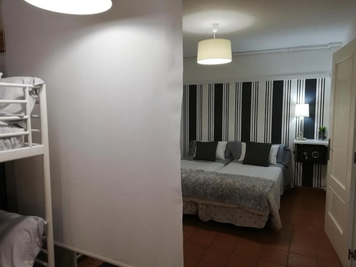 Apto. Mundaka en vivienda- 1 linea de costa- Parking-Wifi.